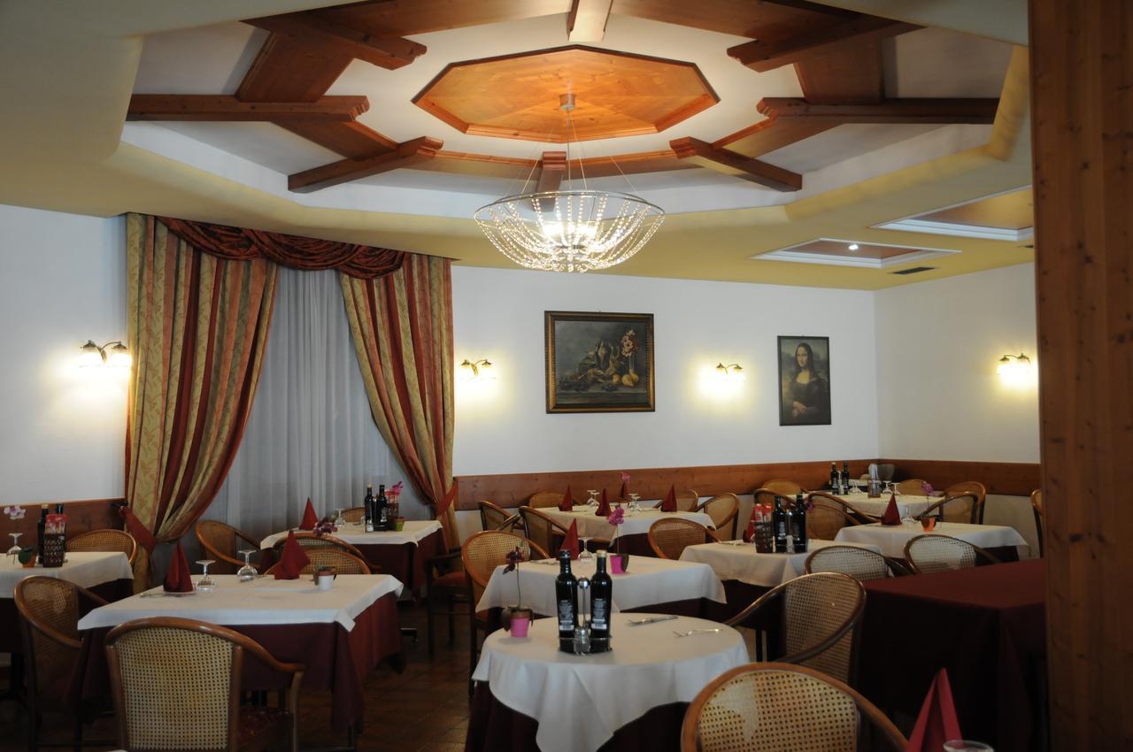 Hotel Eternita Malonno Exterior photo